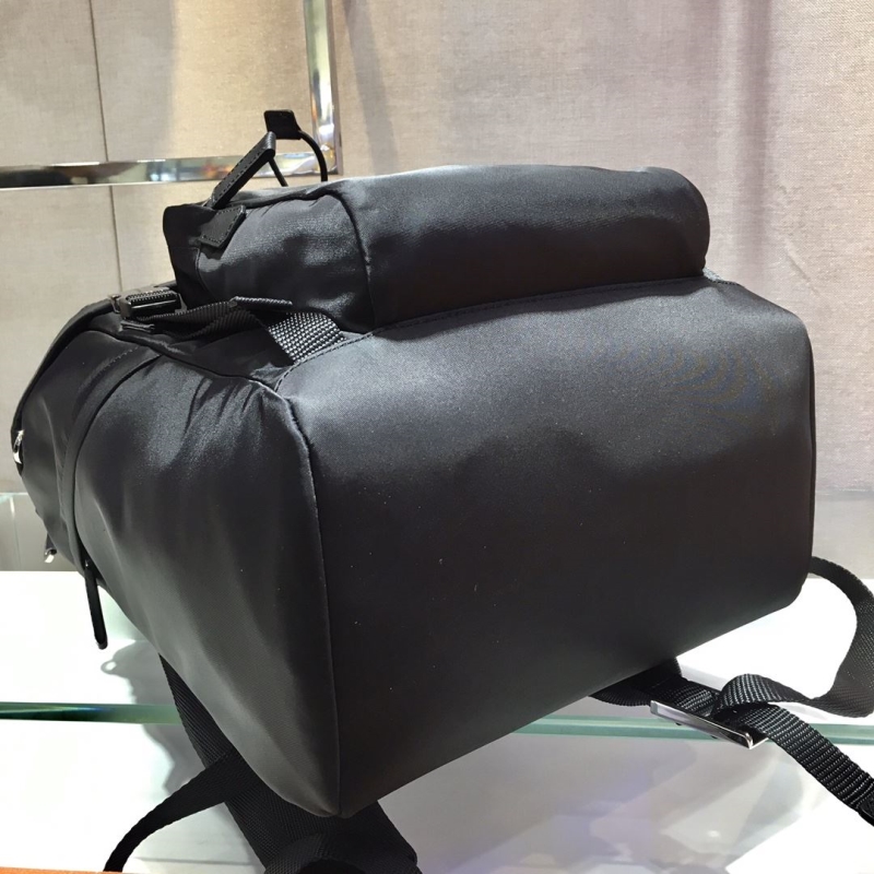 Pra*a backpacks
